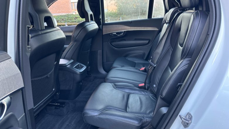 Volvo Xc90 2.0 B5D [235] Inscription Pro 5dr AWD Geartronic Diesel Estate